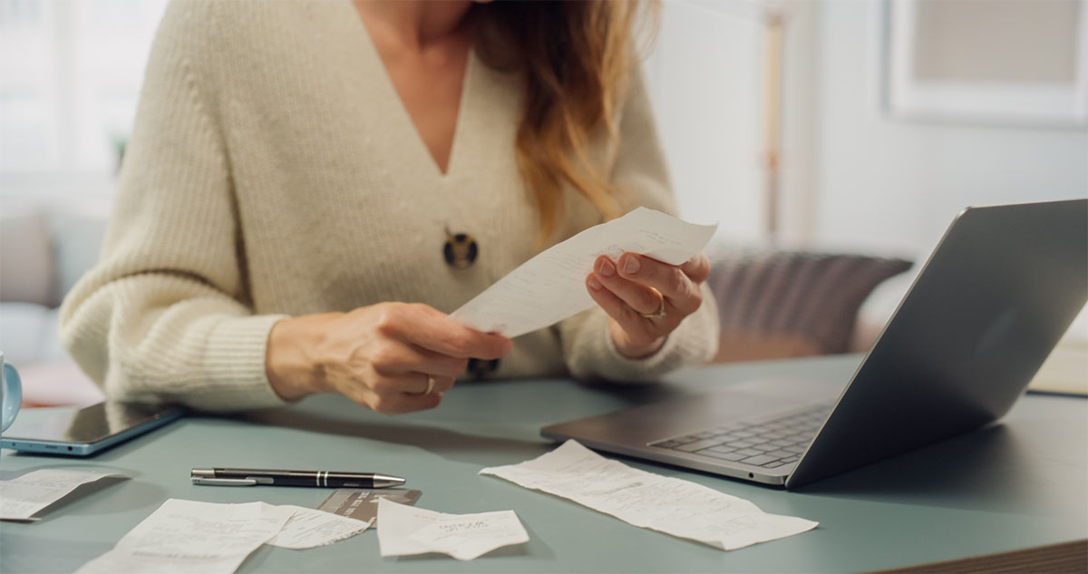 Calendar and compliance documents for corporate compliance planning
